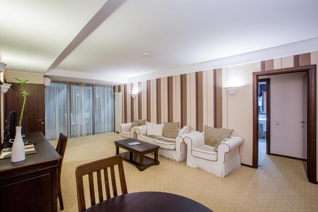 Alpin Resort Hotel - Apartamentele 2403-2404- Proprietate Administrata De Gazda Privata Poiana Brasov Extérieur photo