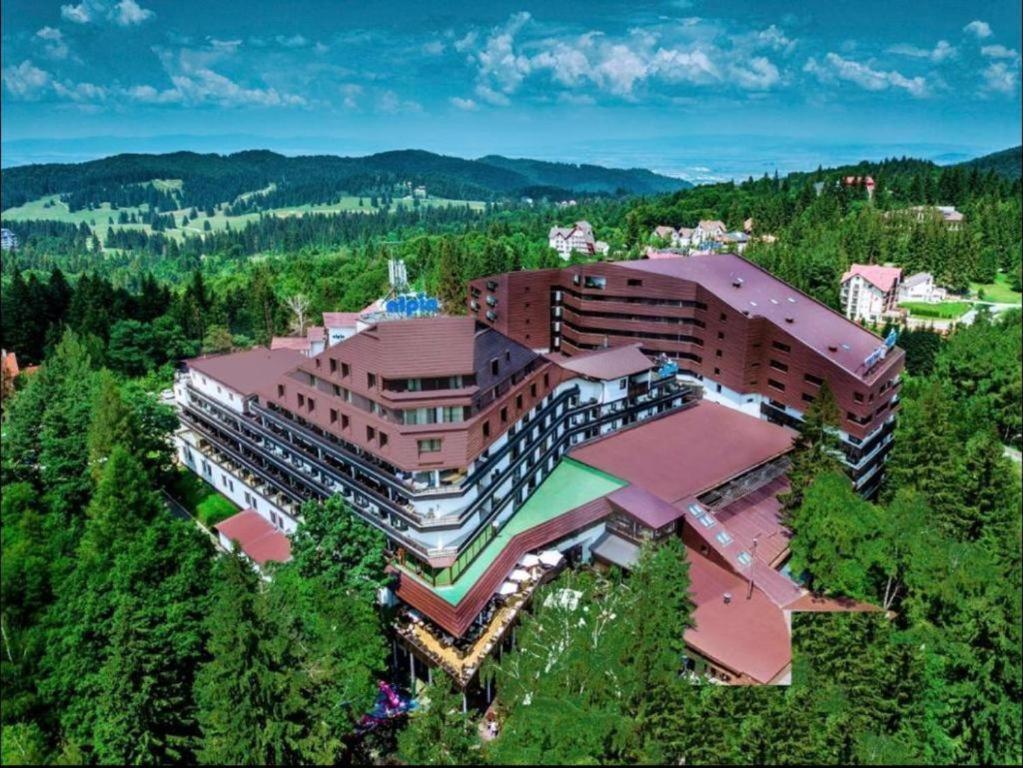 Alpin Resort Hotel - Apartamentele 2403-2404- Proprietate Administrata De Gazda Privata Poiana Brasov Extérieur photo